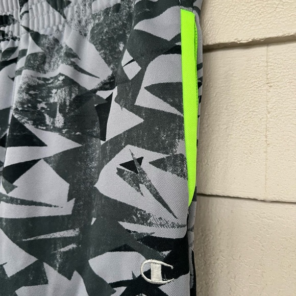 🎀 Champion sweatpants size medium - Picture 2 of 3